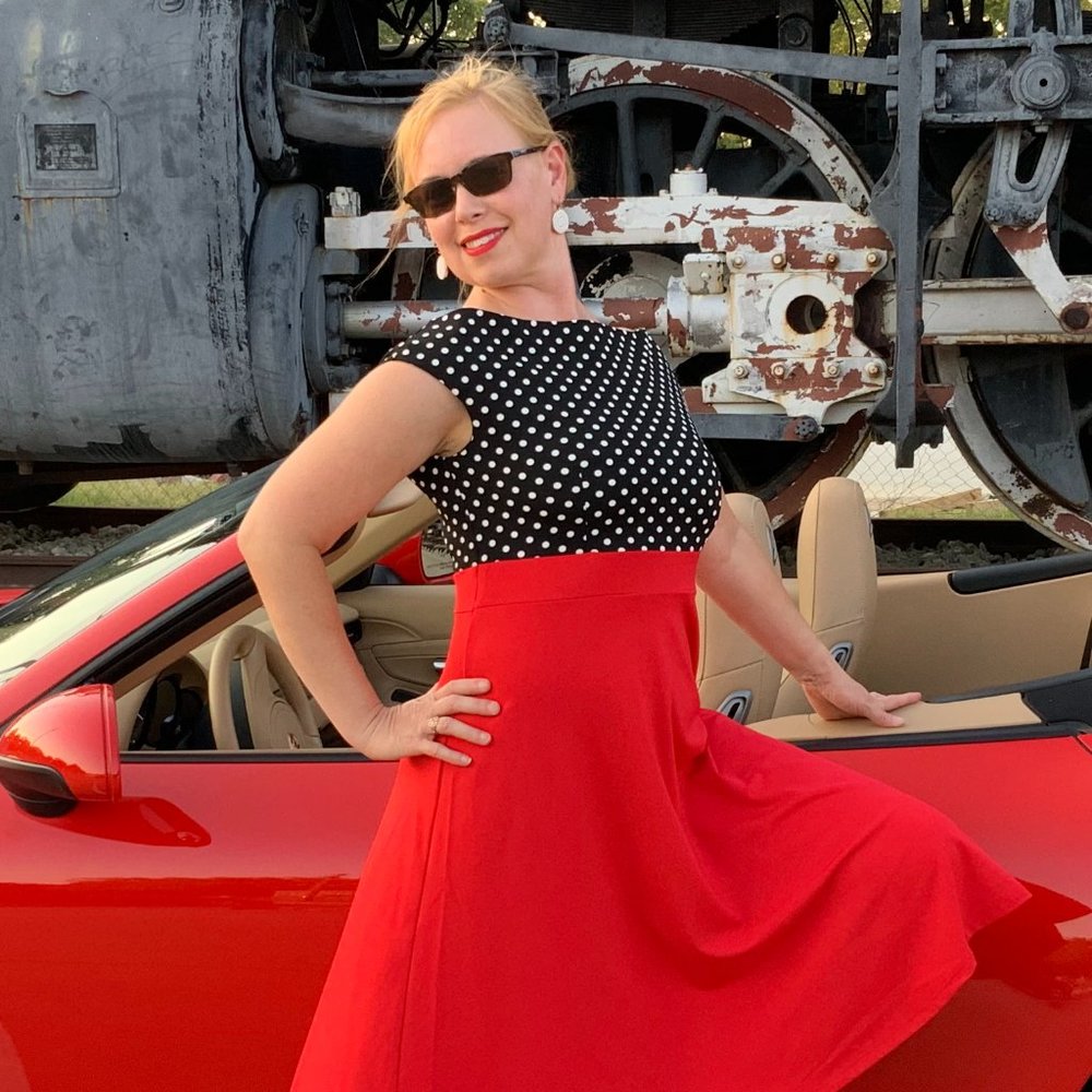 Quirky glamour girl!